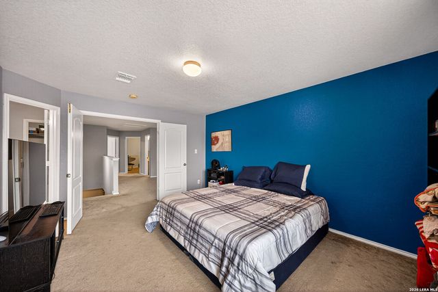 7447 SADDLE BEND DR, San Antonio, TX 78238