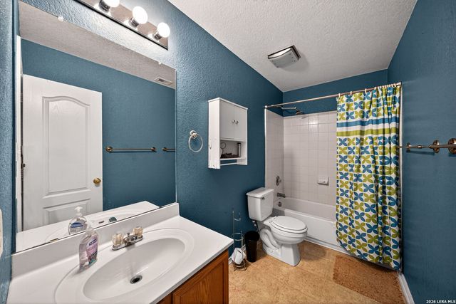 7447 SADDLE BEND DR, San Antonio, TX 78238