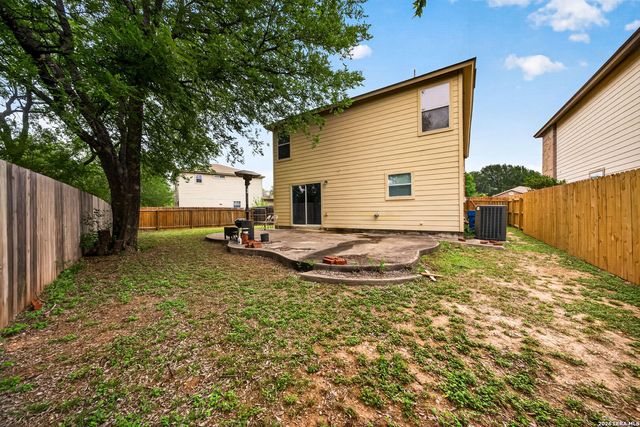 7447 SADDLE BEND DR, San Antonio, TX 78238
