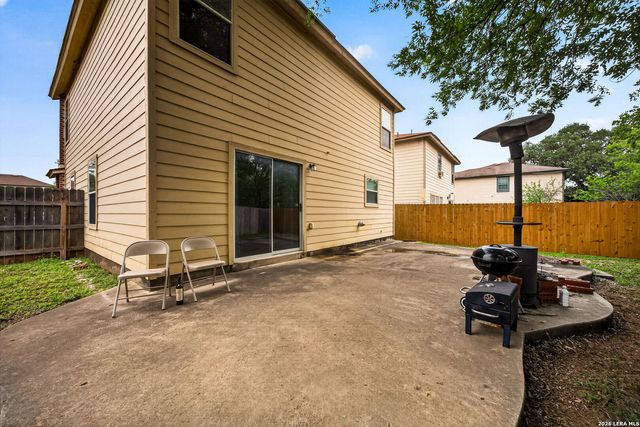 7447 SADDLE BEND DR, San Antonio, TX 78238