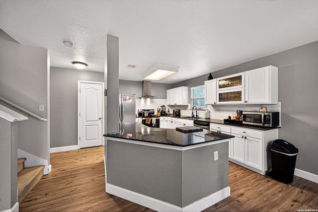 7447 SADDLE BEND DR, San Antonio, TX 78238