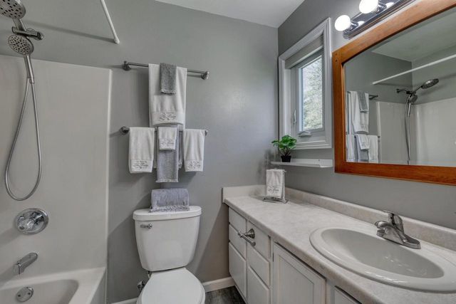 10912 W Kaul AVENUE, Milwaukee, WI 53225
