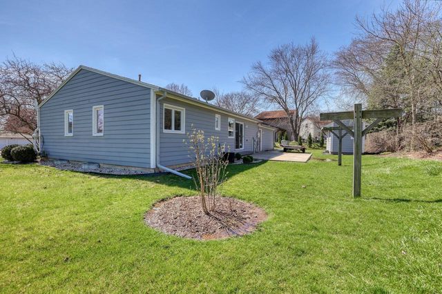 10912 W Kaul AVENUE, Milwaukee, WI 53225