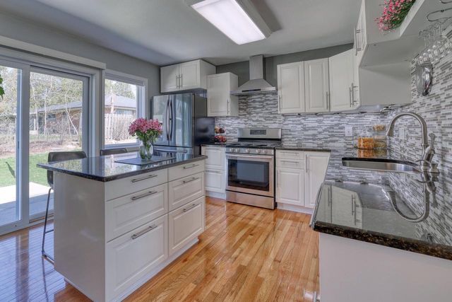 10912 W Kaul AVENUE, Milwaukee, WI 53225