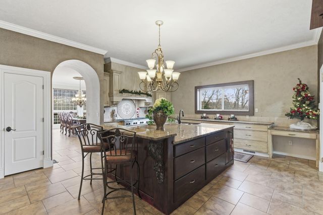 200 Barnes Lane, Branson, MO 65616