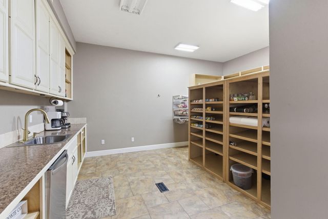 200 Barnes Lane, Branson, MO 65616