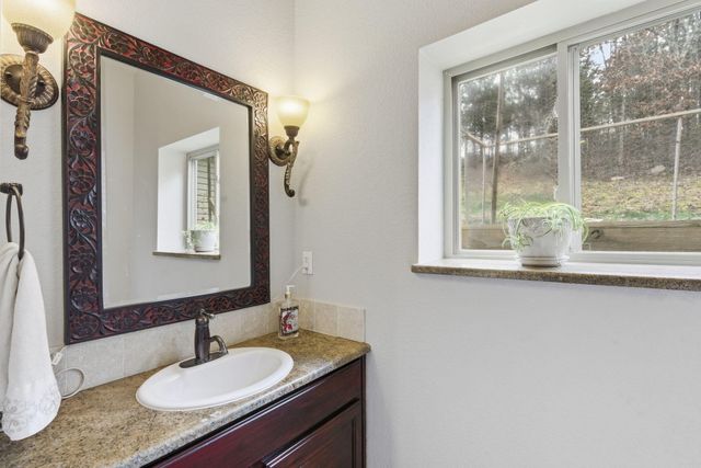 200 Barnes Lane, Branson, MO 65616