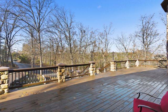 200 Barnes Lane, Branson, MO 65616