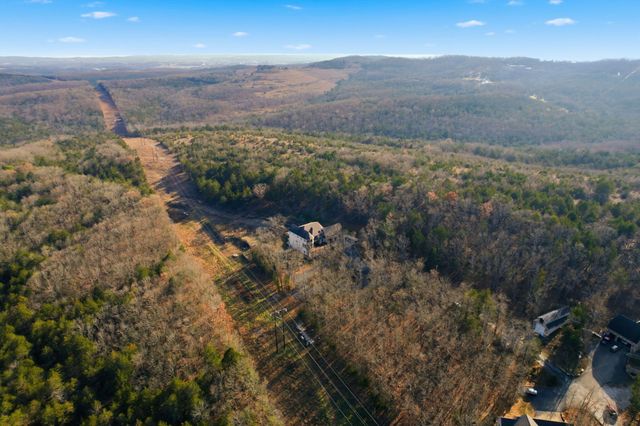 200 Barnes Lane, Branson, MO 65616