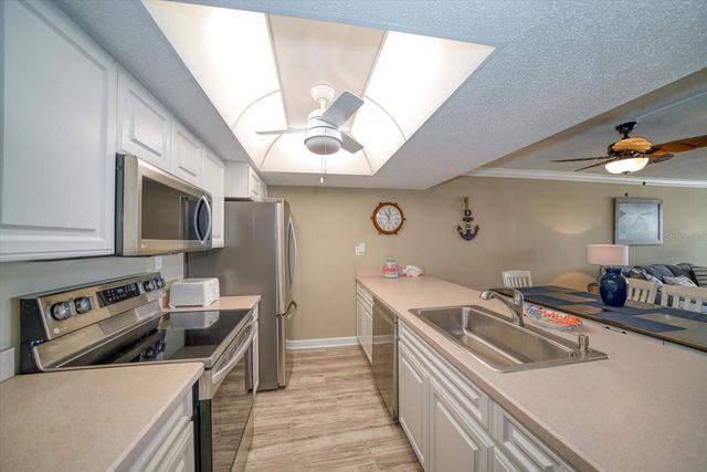 450 S GULFVIEW BOULEVARD 704, Clearwater Beach, FL 33767