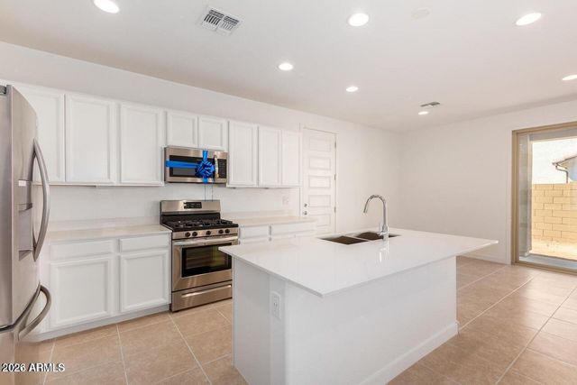 9909 E TAHOE Avenue, Mesa, AZ 85212