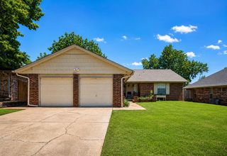 9912 S Country Club Drive, Oklahoma City, OK 73159