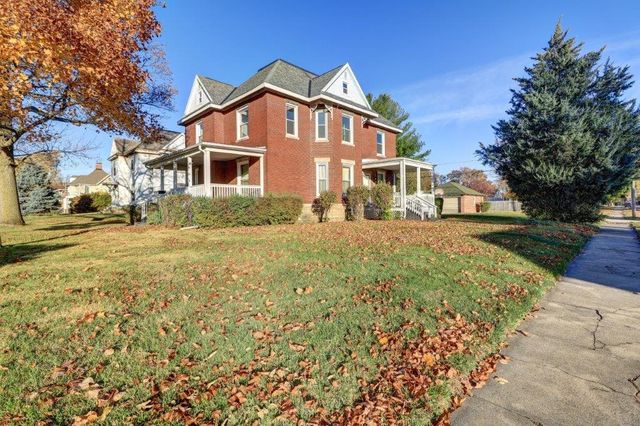 802 W 4th Street, Sterling, IL 61081