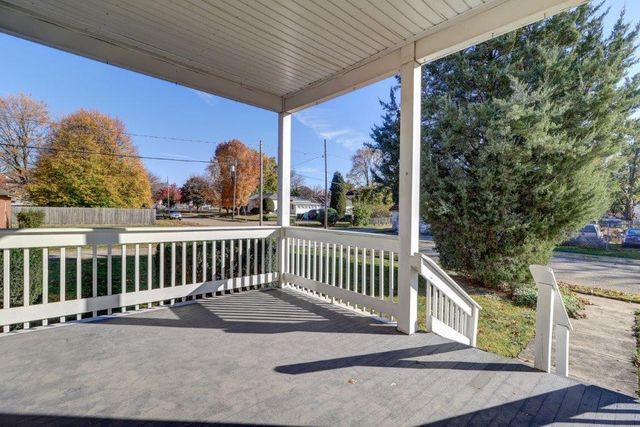 802 W 4th Street, Sterling, IL 61081