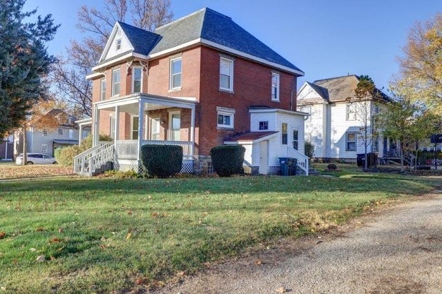 802 W 4th Street, Sterling, IL 61081