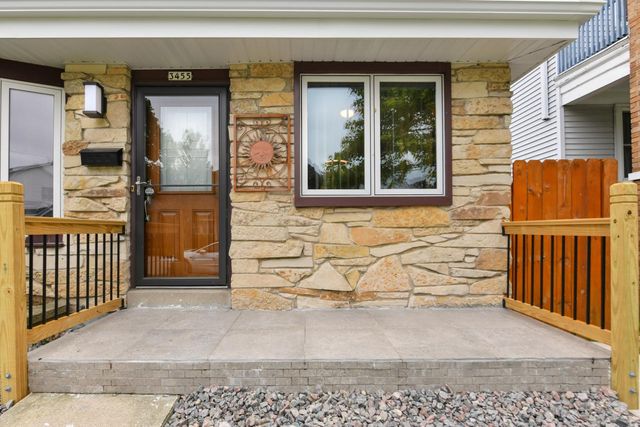 3455 E Cudahy AVENUE, Cudahy, WI 53110