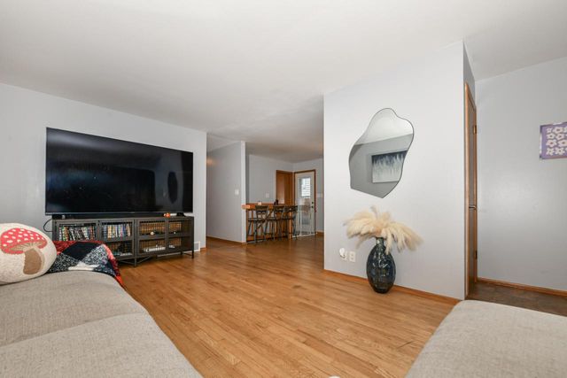 3455 E Cudahy AVENUE, Cudahy, WI 53110
