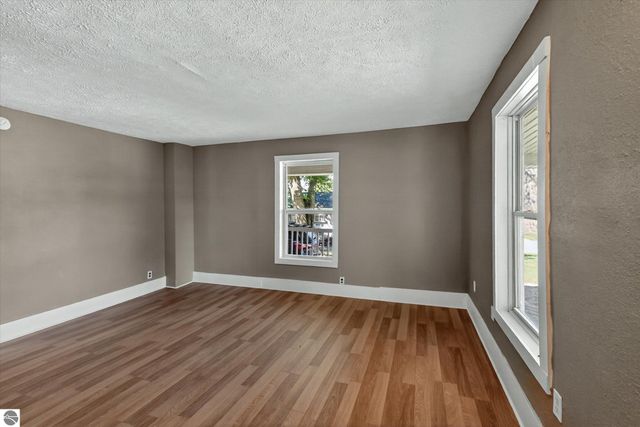 110 E Tyrell Street, St Louis, MI 48880