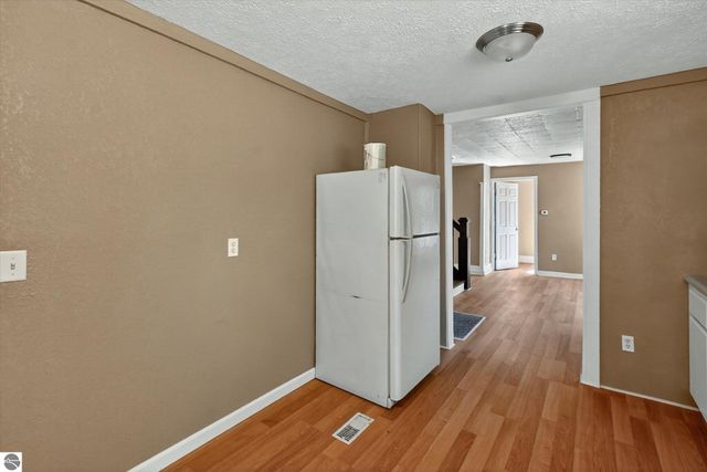 110 E Tyrell Street, St Louis, MI 48880