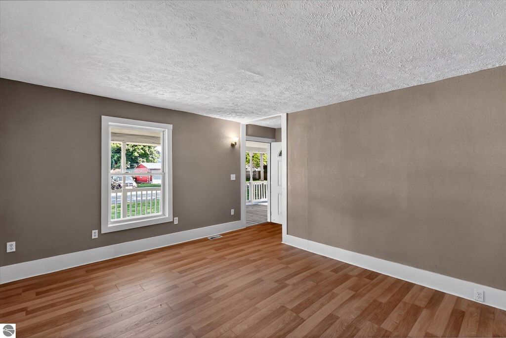 Image 11 of property listing at 110 E Tyrell Street, St Louis, MI 48880