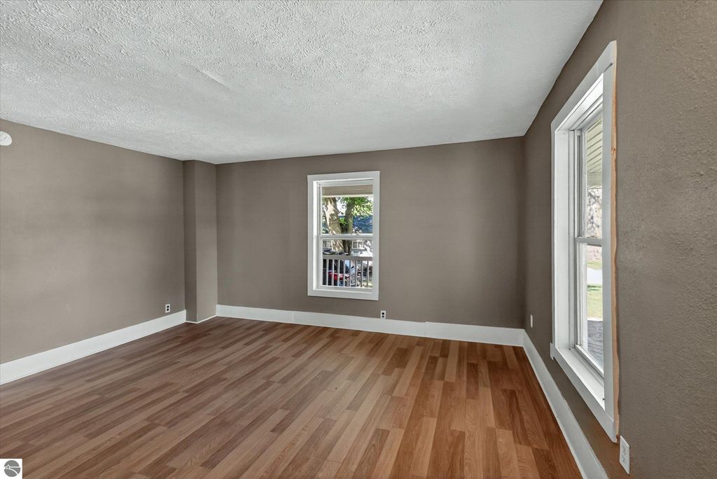 Image 12 of property listing at 110 E Tyrell Street, St Louis, MI 48880