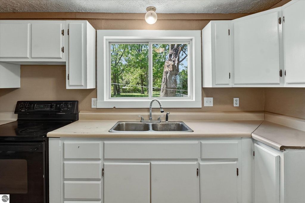 Image 18 of property listing at 110 E Tyrell Street, St Louis, MI 48880
