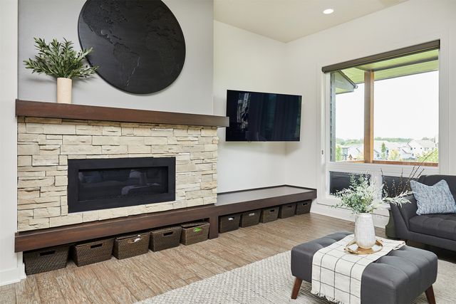 4722 152nd Street, Urbandale, IA 50323