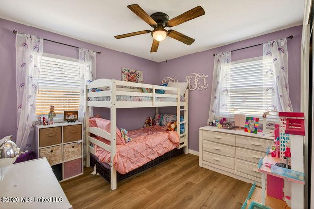 215 Maple Drive, Ocean Springs, MS 39564