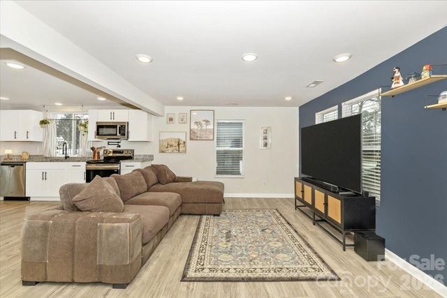 126 Laura Road, Mooresville, NC 28117