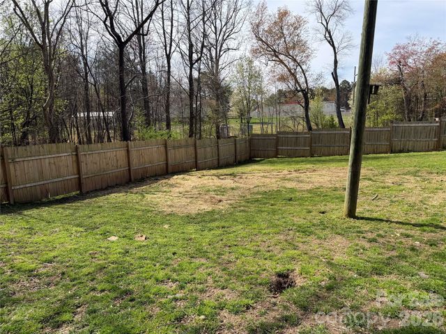 126 Laura Road, Mooresville, NC 28117