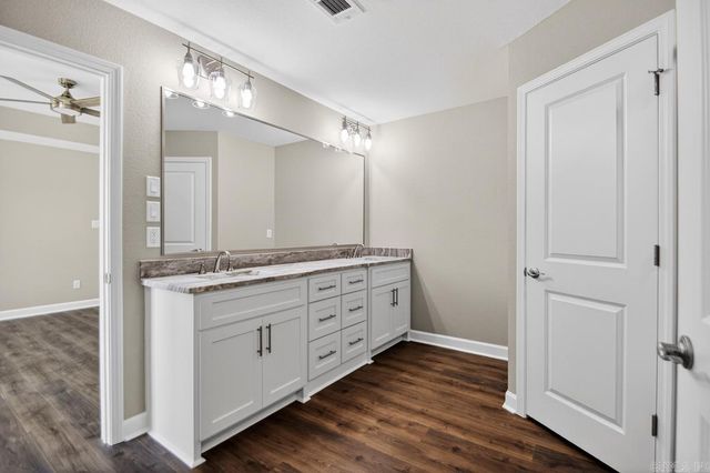 1117 Duke Drive, Bauxite, AR 72011