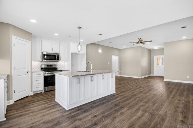 1117 Duke Drive, Bauxite, AR 72011