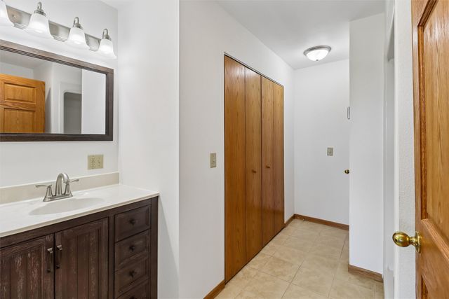 1111 Oak Street, Guthrie Center, IA 50115