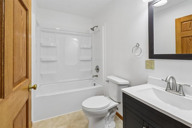 1111 Oak Street, Guthrie Center, IA 50115
