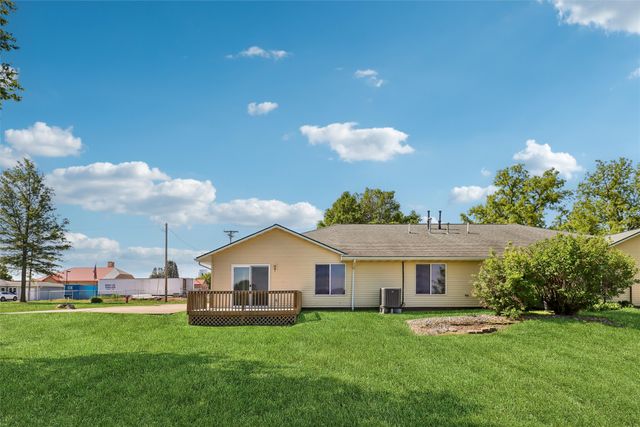 1111 Oak Street, Guthrie Center, IA 50115