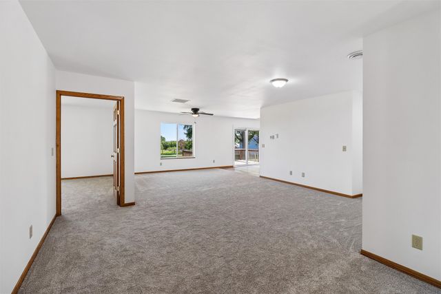 1111 Oak Street, Guthrie Center, IA 50115