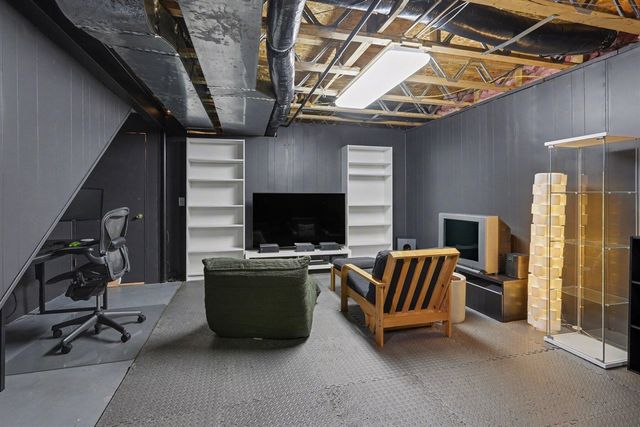 7377 Essex Drive, Ypsilanti, MI 48197