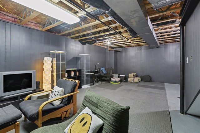 7377 Essex Drive, Ypsilanti, MI 48197