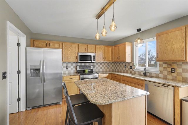 7377 Essex Drive, Ypsilanti, MI 48197