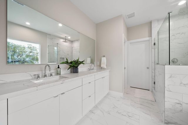 8672 Easthaven Boulevard, Houston, TX 77075