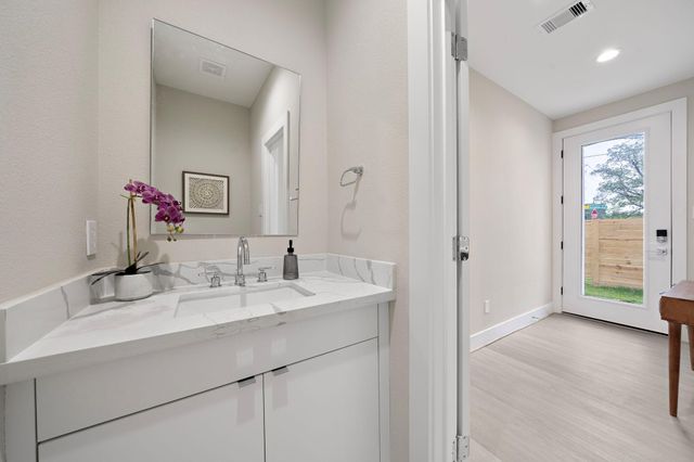 8672 Easthaven Boulevard, Houston, TX 77075