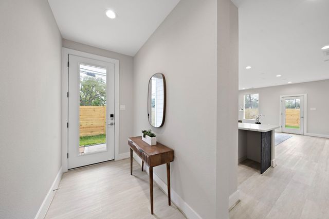 8672 Easthaven Boulevard, Houston, TX 77075