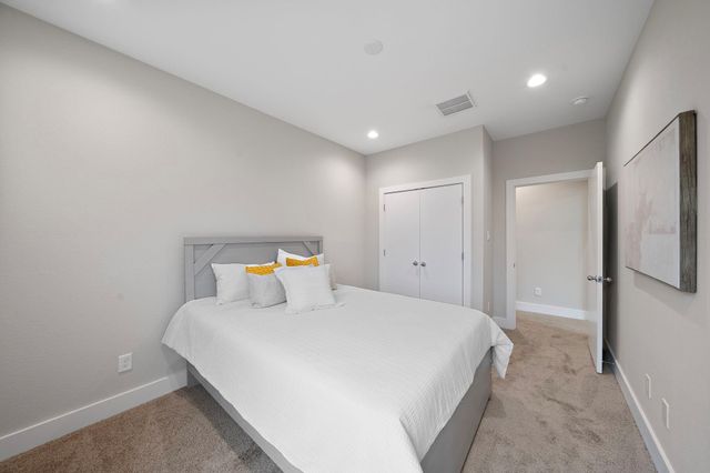 8672 Easthaven Boulevard, Houston, TX 77075