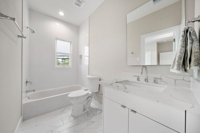 8672 Easthaven Boulevard, Houston, TX 77075