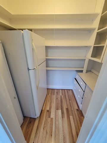 10 Alton Court 2, Brookline, MA 02446