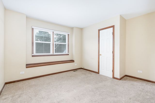 5315 Sunmeadow Drive, Plainfield, IL 60586