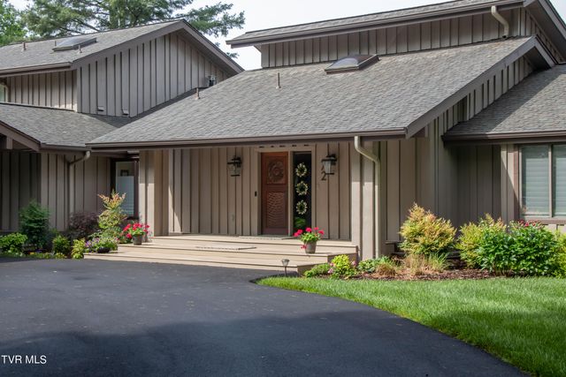 72 Fairway Drive, Bristol, TN 37620