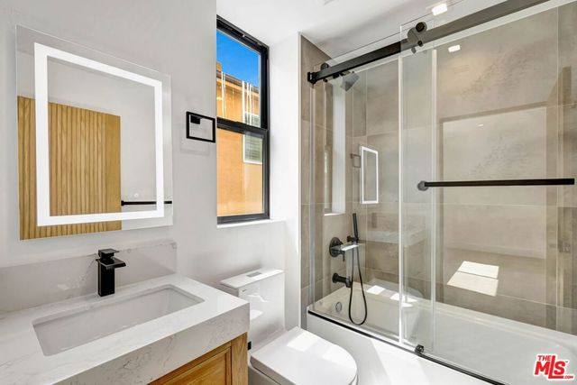 4329 Radford Avenue 2, Studio City, CA 91604