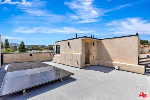 4329 Radford Avenue 2, Studio City, CA 91604