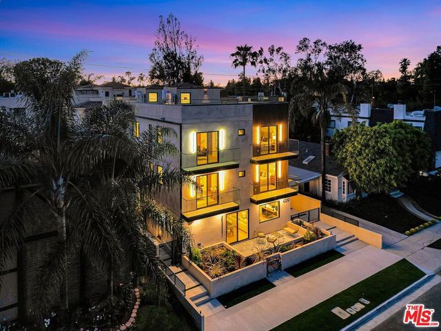 4329 Radford Avenue 2, Studio City, CA 91604